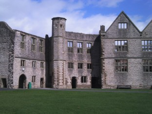 Dudley castle - front of the kitcen